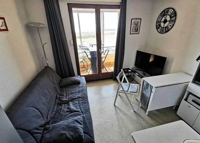 Belle - 2 Pieces 4 Couchages Port Leucate. Ref: 3bp_36d Mae-8313